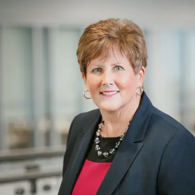 Portrait of Shellee Niznik